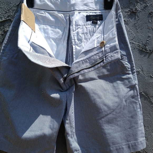 ROUNDTREE & YORKE SHORTS.  SZ 30.  NEW!! - Picture 8 of 10